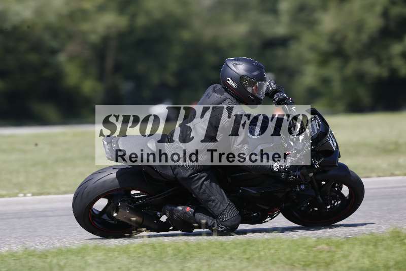 /44 09.08.2025 Plüss Moto Sport ADR/Einsteiger/unklar backside